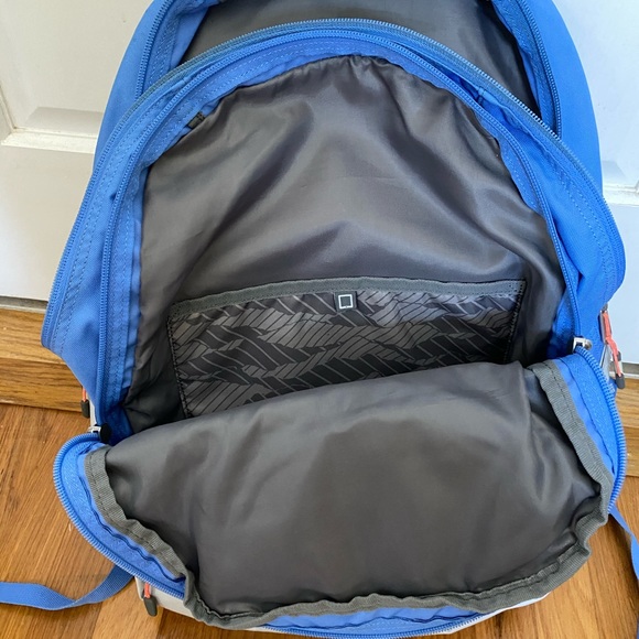 Columbia Rough River Backpack - Picture 7 of 10